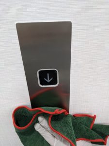エレベーター清拭